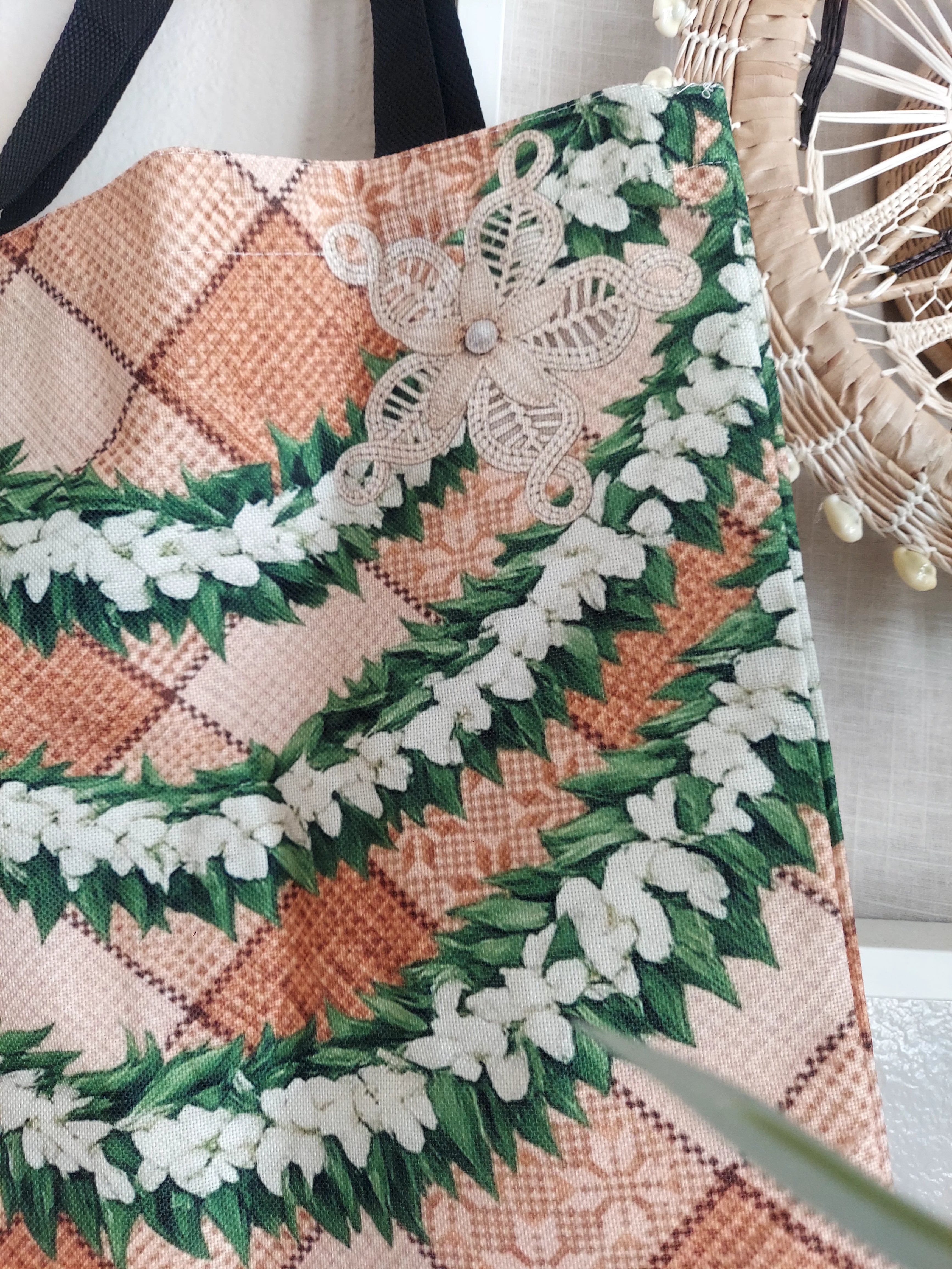 Light weight  White Jakkie-Lei Bag