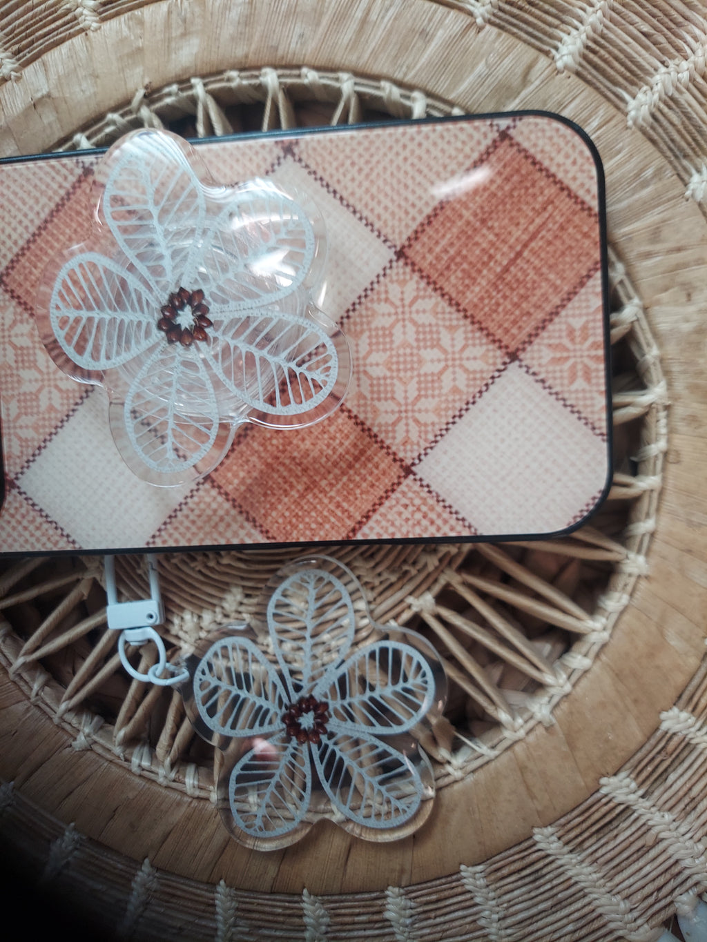 Shell flower Grip and Keychain
